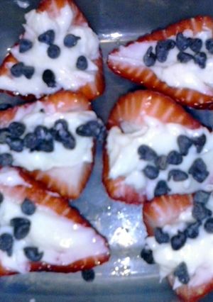 A picture of Cream Cheese Stuffed Strawberries.