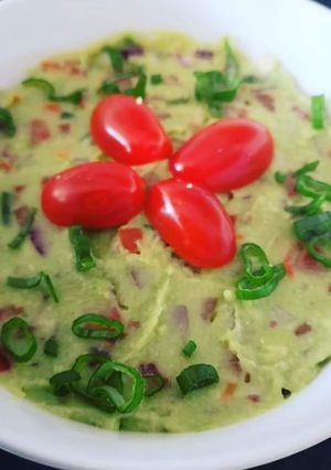 O poză a rețetei Guacamole.