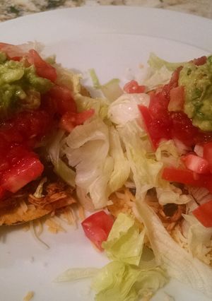 A picture of Chicken Tostadas.