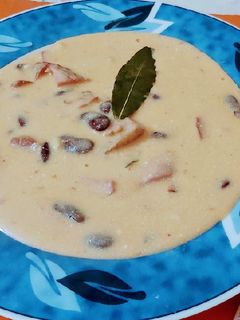 Gyors babfőzelék füstölt csülökkel 🥣🥣🥣 recept fotója