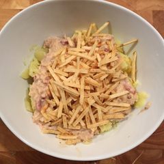 A picture of Potatoes With Chicken & Bacon Cream.
