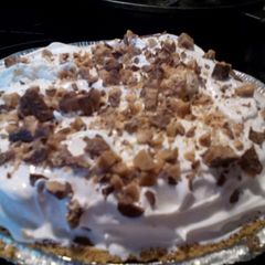 A picture of Sunshines easy butterscotch pie.