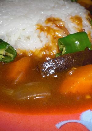 A picture of Super Tasty Summer Curry with Canned Tomatoes.