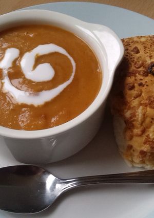 A picture of Vickys Dairy-Free Cream of Tomato Soup, GF DF EF SF NF Vegan.