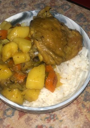 A picture of 4ingredient chicken curry and rice..