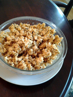A picture of Crispy Toffee Caramel Popcorn.