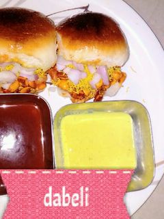 દાબેલી રેસીપી મુખ્ય ફોટો