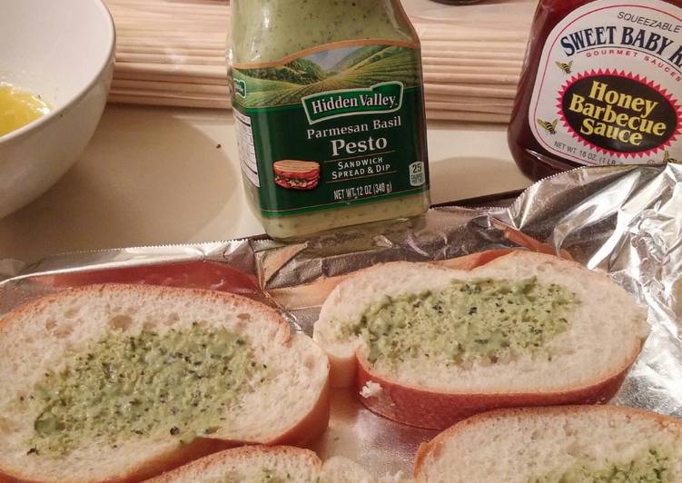 Garlic Pesto Bread Garlic Pesto Bread