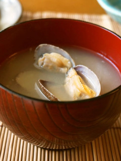 A picture of Delicious Manila Clam Miso Soup.