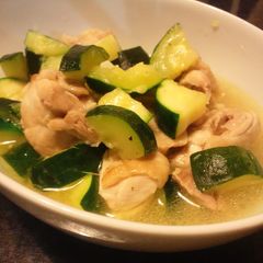 A picture of Courgette and Chicken with Salt Sauce.