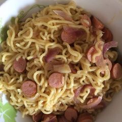 A picture of Simple Noodles.