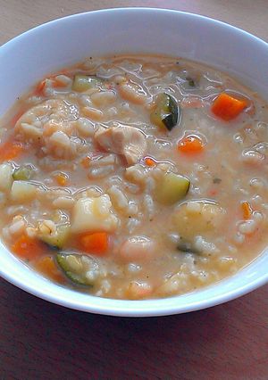 A picture of Vickys Roast Chicken & Rice Soup, GF DF EF SF NF.