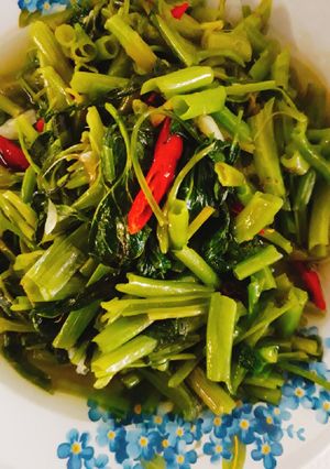 Foto resep Tumis Kangkung Sederhana