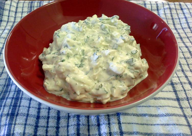 Steps to Prepare Quick Greek Style Tzatziki