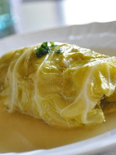 A picture of Soft Cabbage Rolls Simmered in Soup.