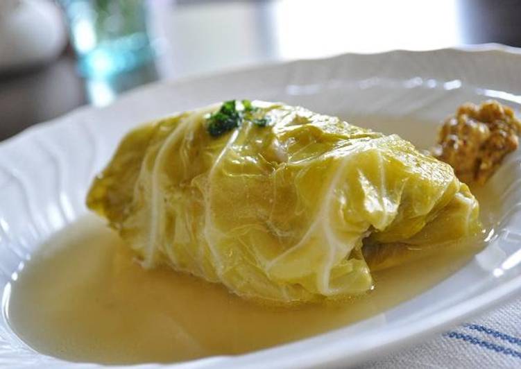 Fresh Soft Cabbage Rolls Simmered in Soup