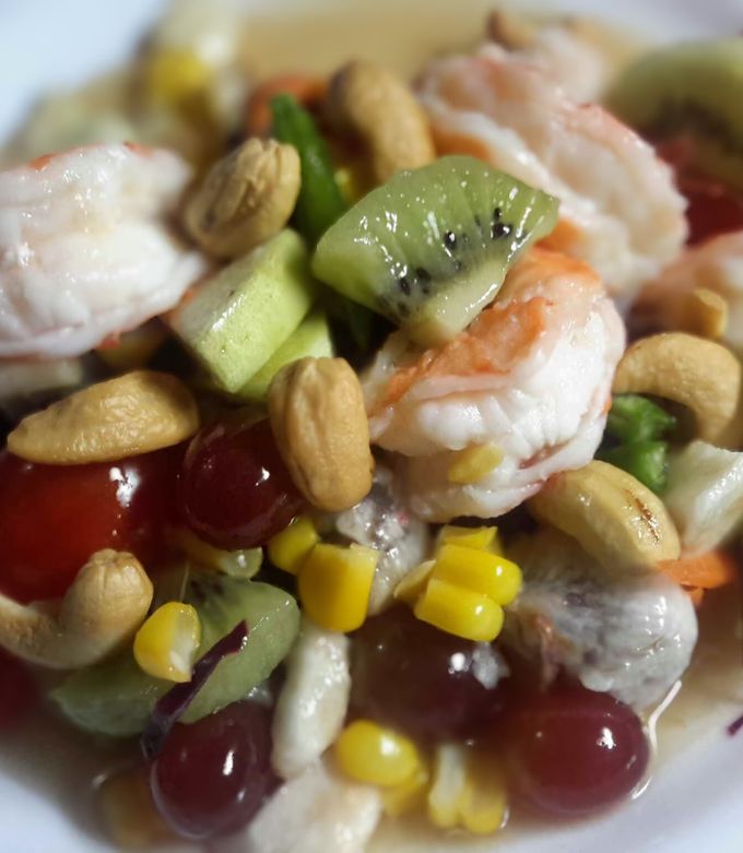 A picture of Thai Style Fruit Salad.