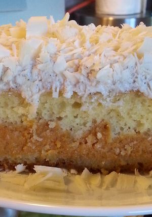 A picture of " MAGIC " Pumpkin Cake. .. ...