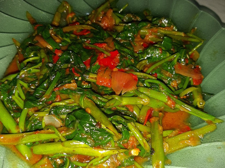 Langkah Mudah untuk Menyiapkan Tumis kangkung belacan,simple, Lezat Sekali
