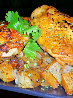 A picture of Mike's Garlic Chicken & Potatoes.