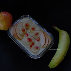 A picture of Fruit Custard.