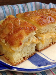 A picture of Bienenstich Cake with Homemade Vanilla Creme.