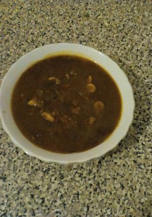 A picture of Tomato and mushroom relish.