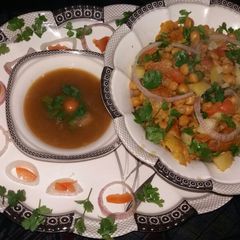 A picture of Chana Chaat.