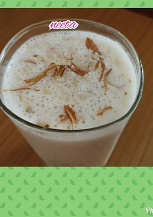 बादाम बनाना शेक (Almond Banana shake recipe in hindi) रेसिपी मुख्य फोटो