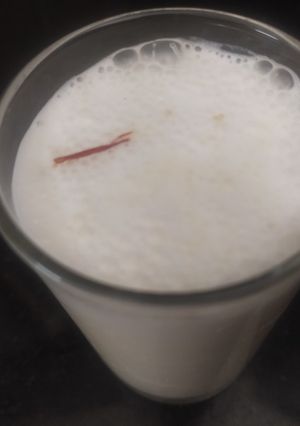 A picture of Dry fruit milk shake.