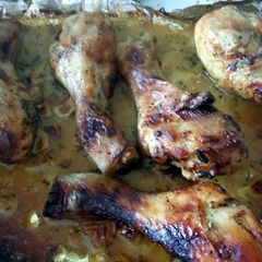 Honey and mustard chicken drumsticks A picture of Honey and mustard chicken drumsticks.