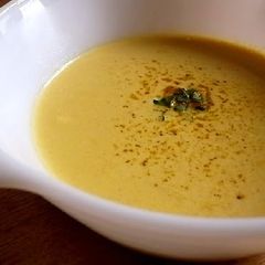 A picture of Carrot & Coconut Milk Curry Potage.