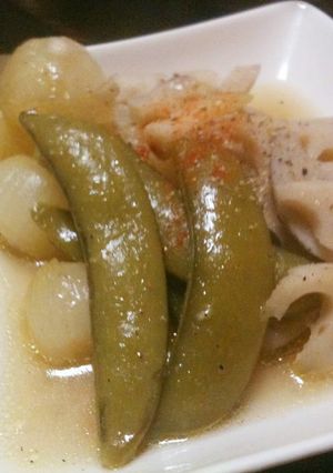 A picture of Moist Asian-Style Simmered Dish Made with Chicken Broth.