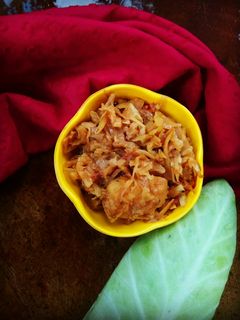 নিরামিষ বাঁধাকপির ঘন্ট(niramish badhakopir gonto recipe in Bengali) রেসিপির প্রধান ছবি