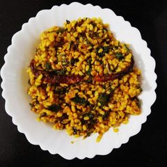 A picture of Dry Dal Palak.