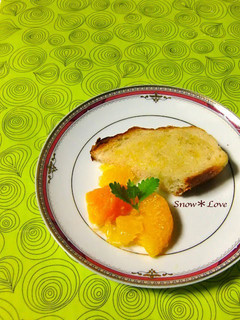 A picture of Ginger and Shio-Koji Sugar Toast.