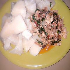 A picture of Boiled yam scrambled egg and vegetable.