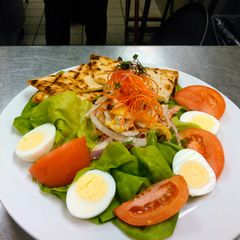 A picture of Honey mustard chicken salad.