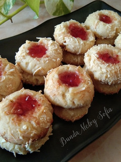 Foto resep Strawberry Thumbprint Cookies