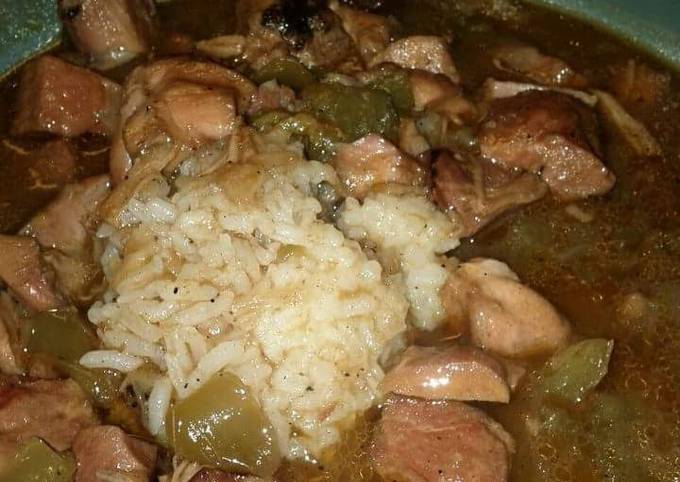 Gumbo!!! Minus celery  because I'm  allergic  :)