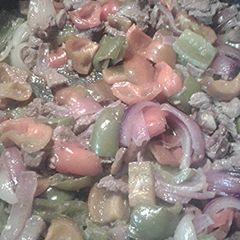 A picture of Pepper steak.