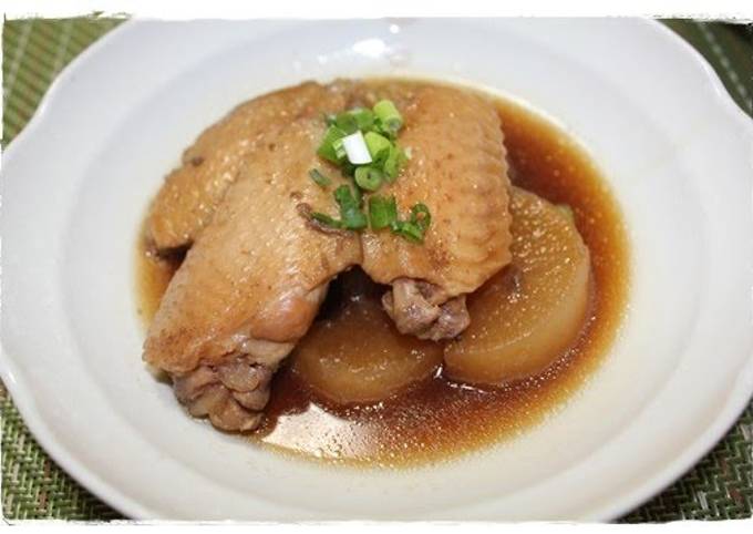 10 Minute Meal in a Pressure Cooker: Simmered Chicken Wing & Daikon Radish