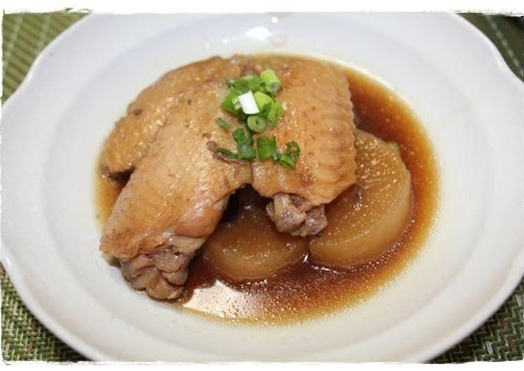 Recipe of Ultimate 10 Minute Meal in a Pressure Cooker: Simmered Chicken Wing &amp; Daikon Radish