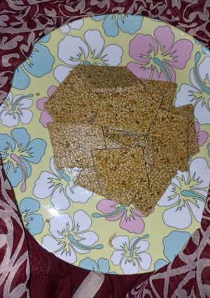 A picture of Sesame seeds toffee.