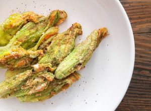 Foto di Fiori di zucca ripieni in padella