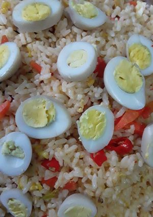 Foto resep Nasi Goreng Tebar Telur Puyuh🥚🥚