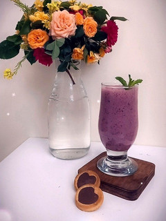 عکسی از دستور اسموتی شاه توت و توت فرنگی Blackberry and strawberry smoothie