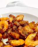 Thịt rang cháy cạnh tôm đất