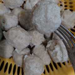 Bakso / pentol ayam রেসিপির প্রধান ছবি