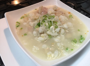Una foto de Menudo Sonorense con grano y Pata